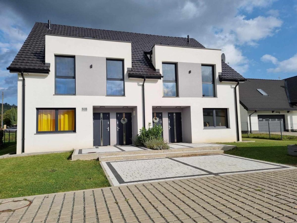 Domek Pod Swierkami -Apartament Swierkowy IV Kudowa Zdroj Luaran gambar